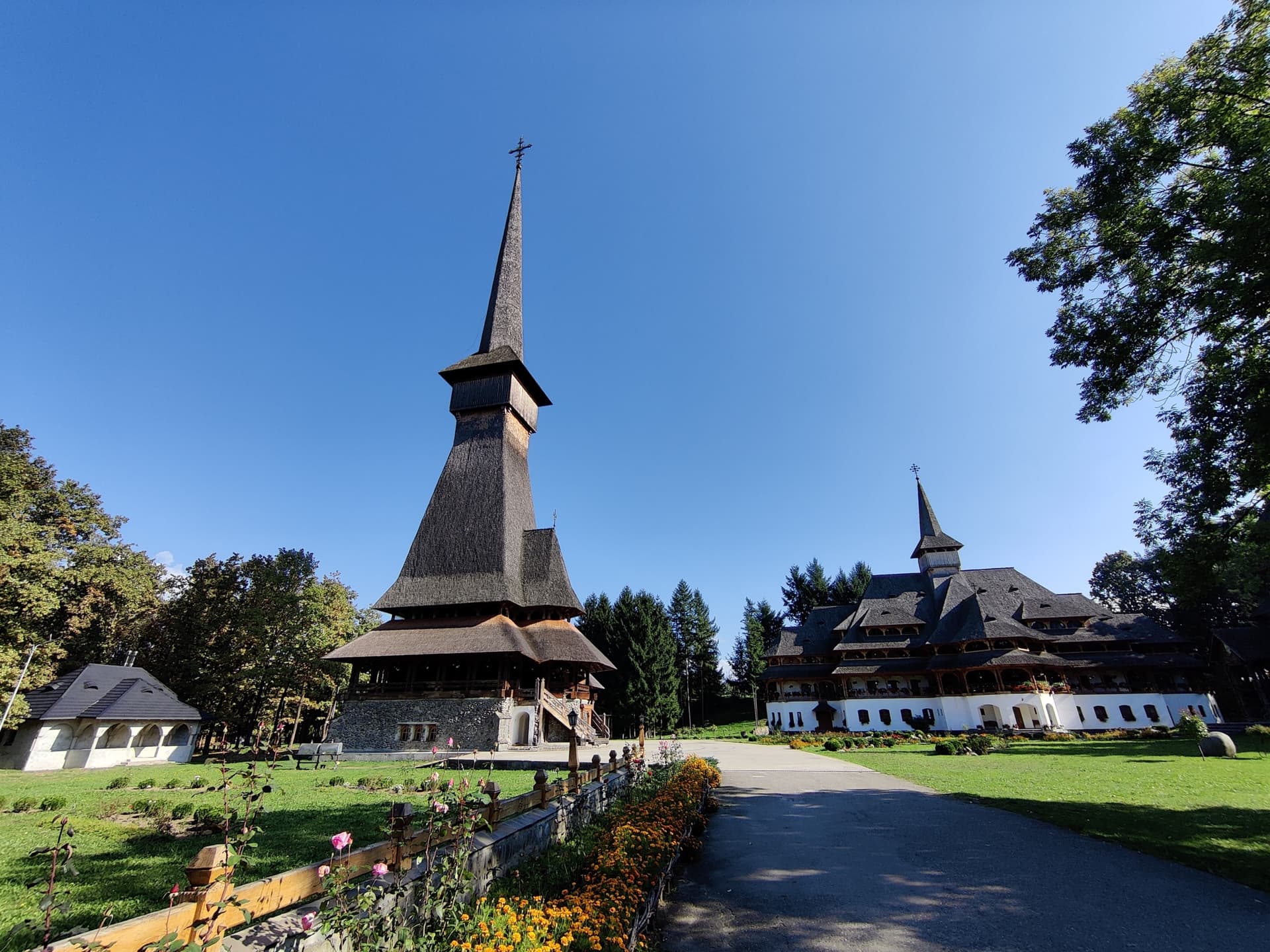 Das Kloster Peri